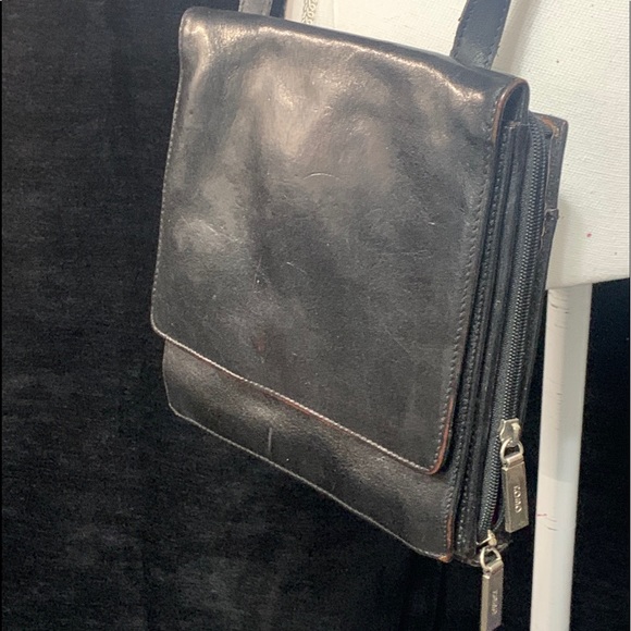 HOBO Multifunction Crossbody Bag - Picture 11 of 15